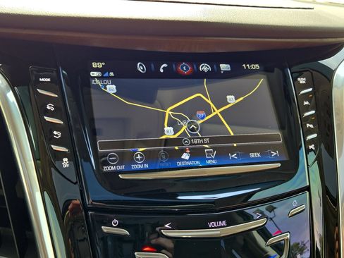 Used 2020 Cadillac Escalade ESV Premium Luxury w/ LPO, Radiant Package AWD/4WD image 19