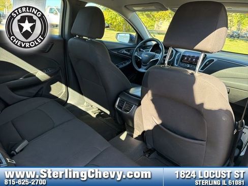 Used 2023 Chevrolet Malibu LT image 14