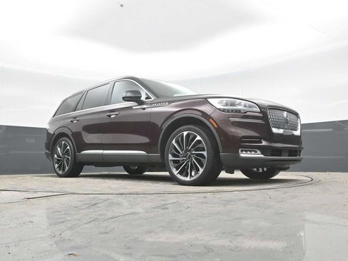 Used 2020 Lincoln Aviator Reserve w/ Equipment Group 202A AWD/4WD image 42