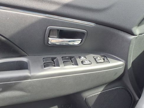 Used 2025 Mitsubishi Outlander Sport AWD image 24