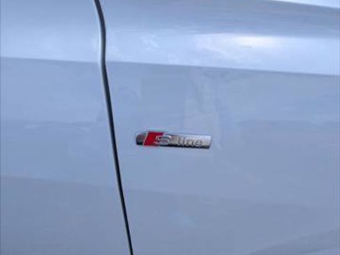 Certified 2021 Audi Q8 Premium Plus w/ Premium Plus Package AWD/4WD image 8