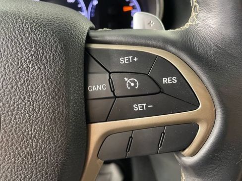 Used 2016 Jeep Grand Cherokee Limited AWD/4WD image 14