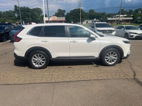 Used 2025 Honda CR-V EX image 17