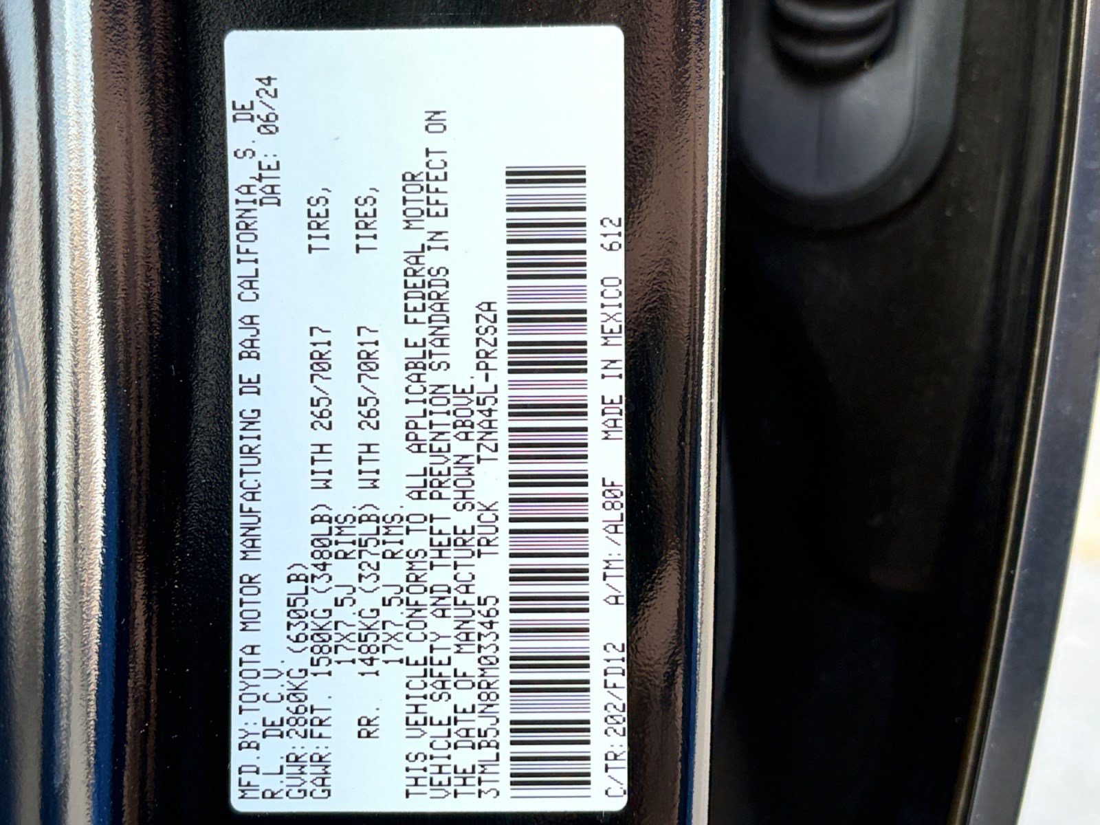 Used 2024 Toyota Tacoma SR5 AWD/4WD image 32