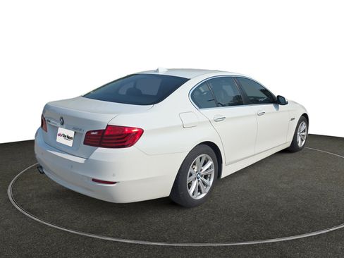 Used 2015 BMW 528i xDrive Sedan AWD/4WD image 6