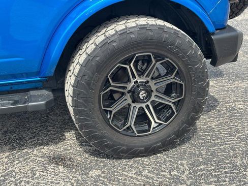 Used 2022 Ford Bronco Outer Banks image 11