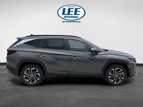 Used 2026 Hyundai Tucson SEL Plus FWD image 2