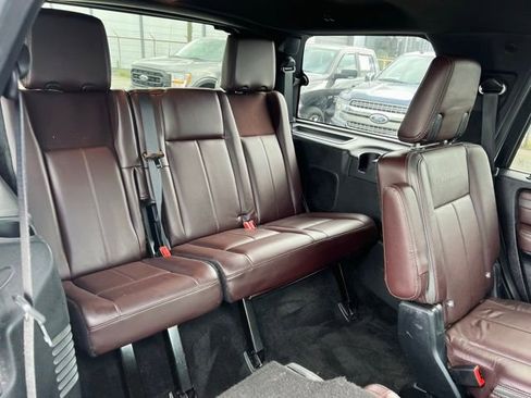 Used 2017 Ford Expedition Platinum AWD/4WD image 24