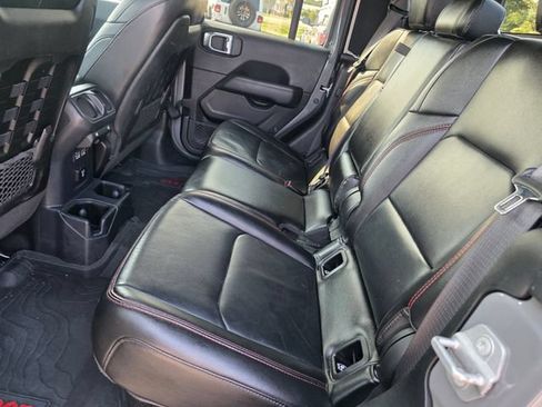 Used 2021 Jeep Gladiator Rubicon AWD/4WD image 15