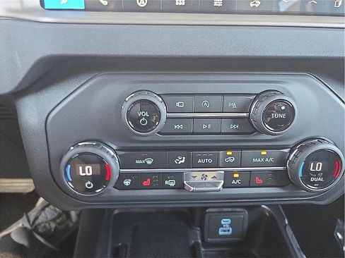 New 2025 Ford Bronco Outer Banks image 14