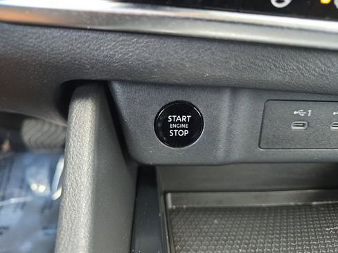 Used 2024 Nissan Rogue SV w/ SV Premium Package FWD image 27