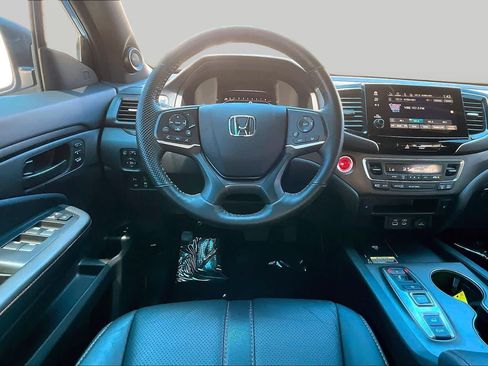 Used 2024 Honda Passport TrailSport image 6