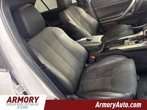 Used 2024 Mitsubishi Eclipse Cross SE image 38