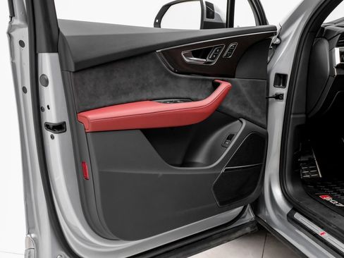 Used 2024 Audi SQ7 Prestige image 39