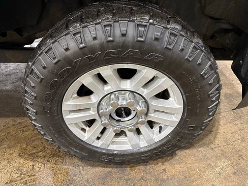 Used 2018 Ford F250 XLT w/ Snow Plow Prep Package image 30