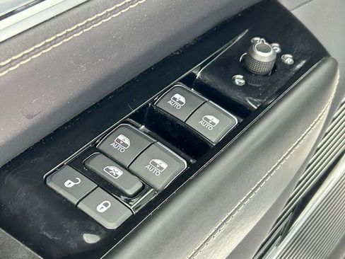 Used 2024 Jeep Grand Wagoneer L 4WD image 41