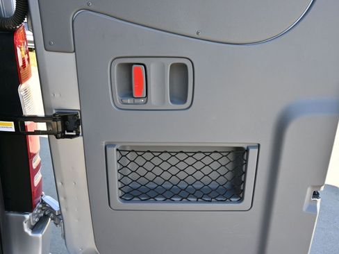 Used 2014 Mercedes-Benz Sprinter 3500 image 60