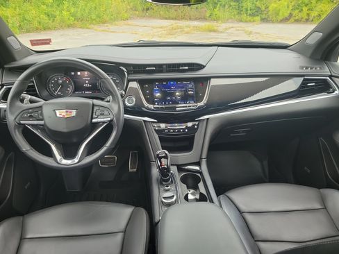 Certified 2024 Cadillac XT6 Sport w/ Technology Package AWD/4WD image 19