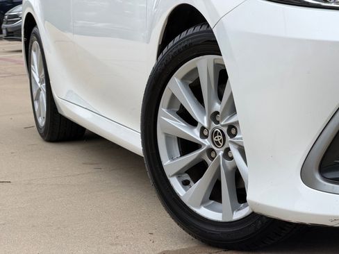 Used 2022 Toyota Camry LE FWD image 2