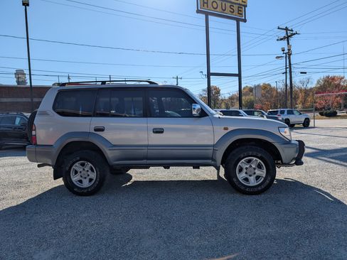 Used 1997 Toyota Land Cruiser image 5