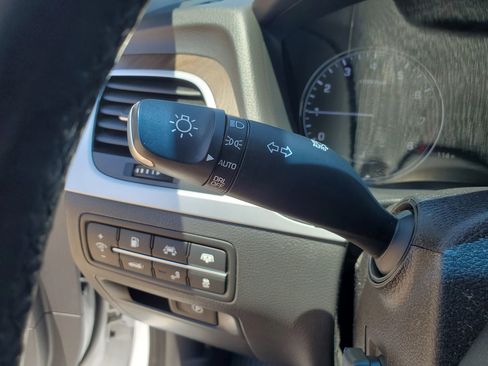 Used 2015 Hyundai Genesis 3.8 w/ Option Group 04 image 25