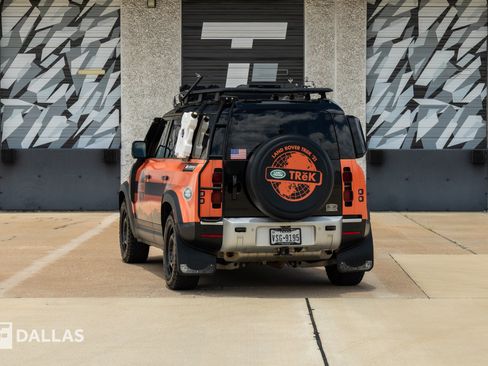 Used 2022 Land Rover Defender 110 S AWD/4WD image 3