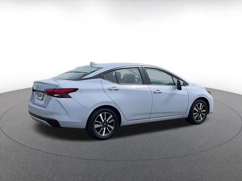 Used 2025 Nissan Versa SV FWD image 15