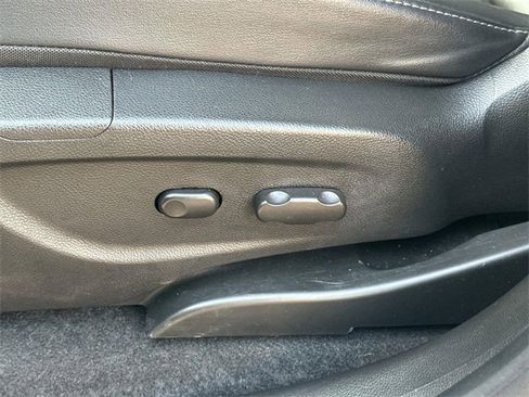 Used 2016 Buick Encore Convenience image 32