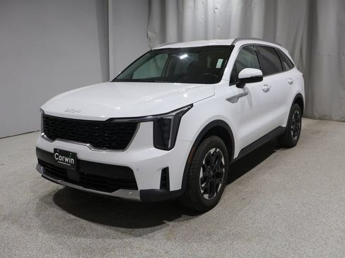 Used 2024 Kia Sorento S AWD/4WD image 6