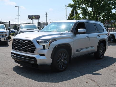 Used 2026 Toyota Sequoia Platinum AWD/4WD image 5