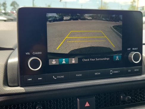 Used 2025 Honda CR-V Sport image 30