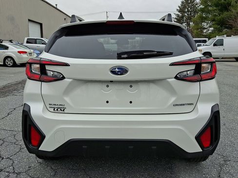 Certified 2025 Subaru Crosstrek 2.0i Premium image 5