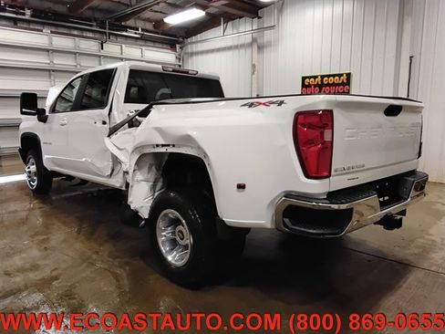 Used 2023 Chevrolet Silverado 3500 LT w/ Convenience Package image 6