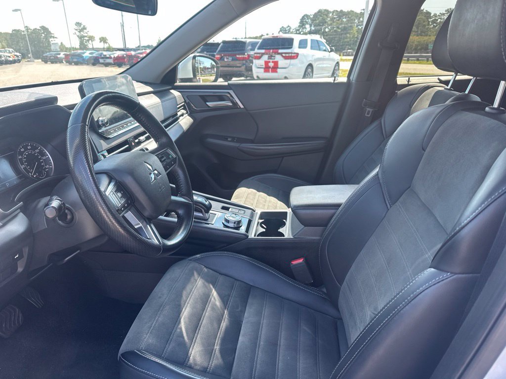 Used 2024 Mitsubishi Outlander SE AWD/4WD image 12
