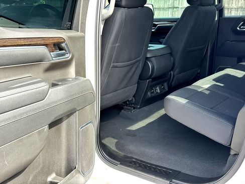 Used 2024 GMC Sierra 1500 SLE image 26