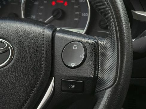 Used 2014 Toyota Corolla LE FWD image 21