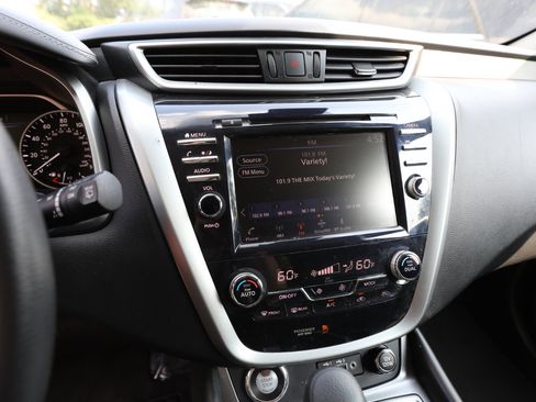 Used 2020 Nissan Murano S w/ Technology Package image 19