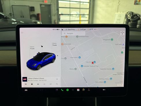 Used 2019 Tesla Model 3 Standard Range Plus image 26