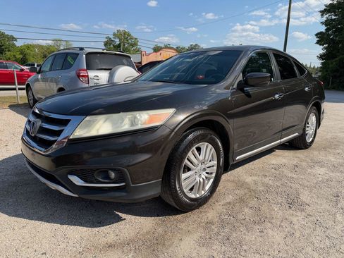 Used 2015 Honda Crosstour EX image 1