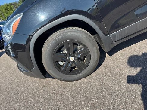 Used 2019 Chevrolet Trax LT w/ LT Convenience Package FWD image 17