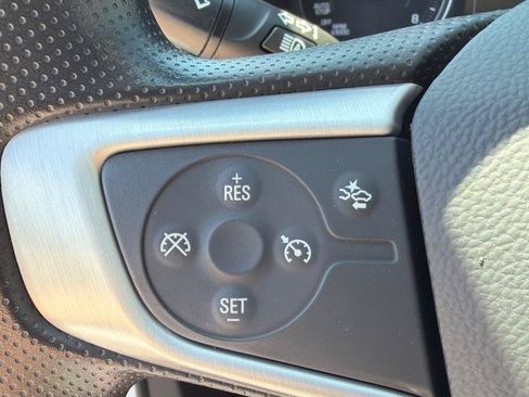 Used 2024 GMC Terrain SLE w/ Driver Convenience Package AWD/4WD image 13