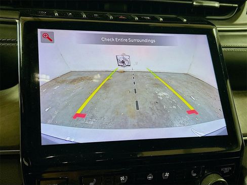 Used 2021 Jeep Grand Cherokee L Overland image 12