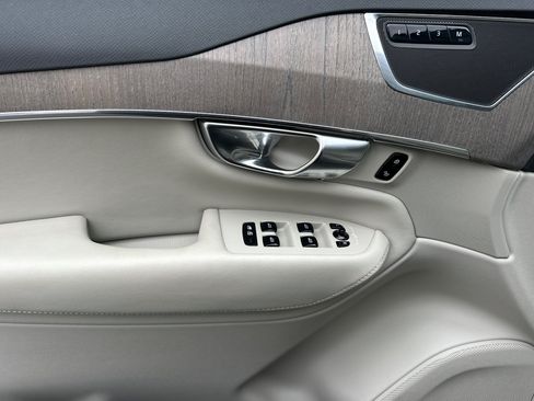 Certified 2023 Volvo XC90 B6 Core w/ Protection Package Premier AWD/4WD image 11