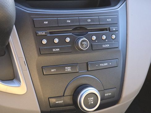 Used 2012 Honda Odyssey LX image 6