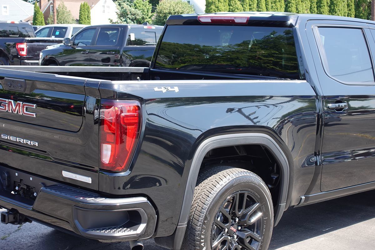 Used 2024 GMC Sierra 1500 Elevation AWD/4WD image 12