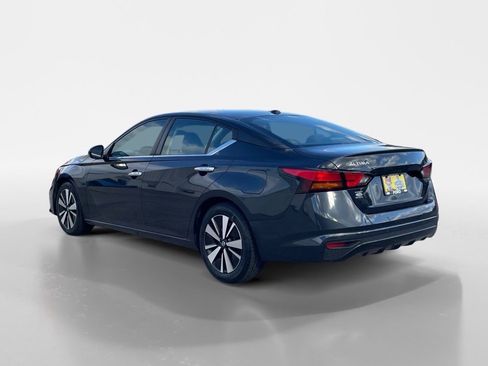 Used 2022 Nissan Altima 2.5 SV image 4