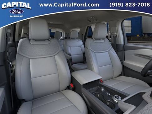 New 2026 Ford Explorer Active w/ Active Comfort Package RWD image 10