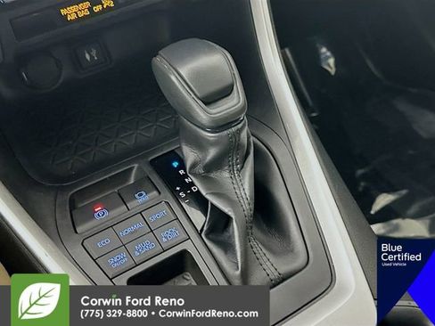 Used 2019 Toyota RAV4 XLE w/ All Weather Liner Package AWD/4WD image 20