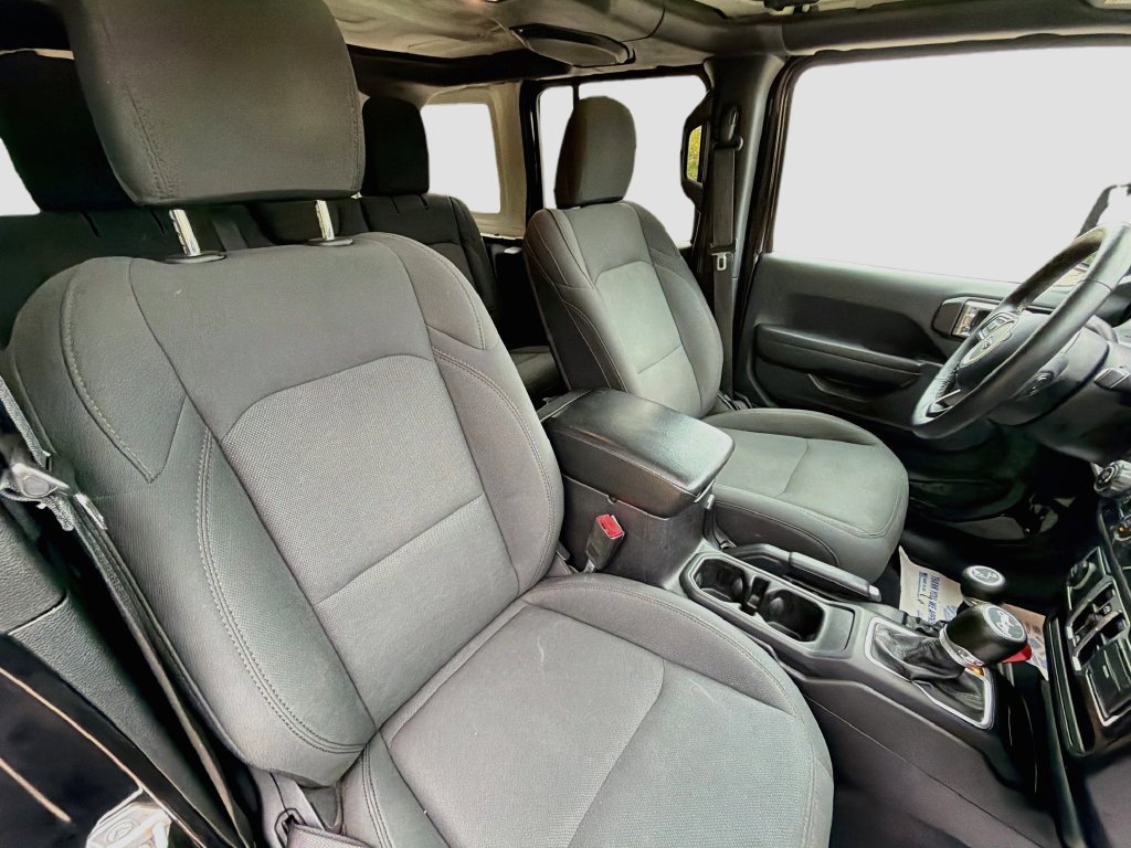 Used 2018 Jeep Wrangler Unlimited Sport S AWD/4WD image 30