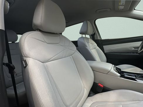 Certified 2025 Hyundai Tucson SEL AWD/4WD image 16